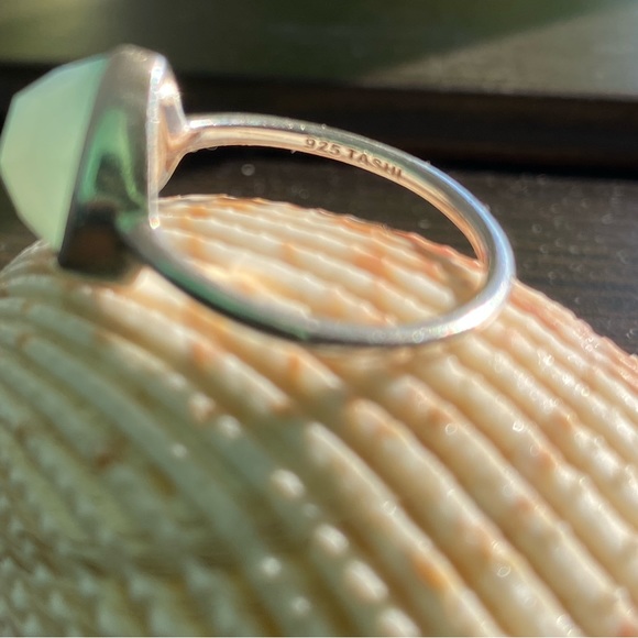 EUC TASHI faceted AQUA Chalcedony faceted ring, 925 sterling silver, size 8 - Picture 4 of 4